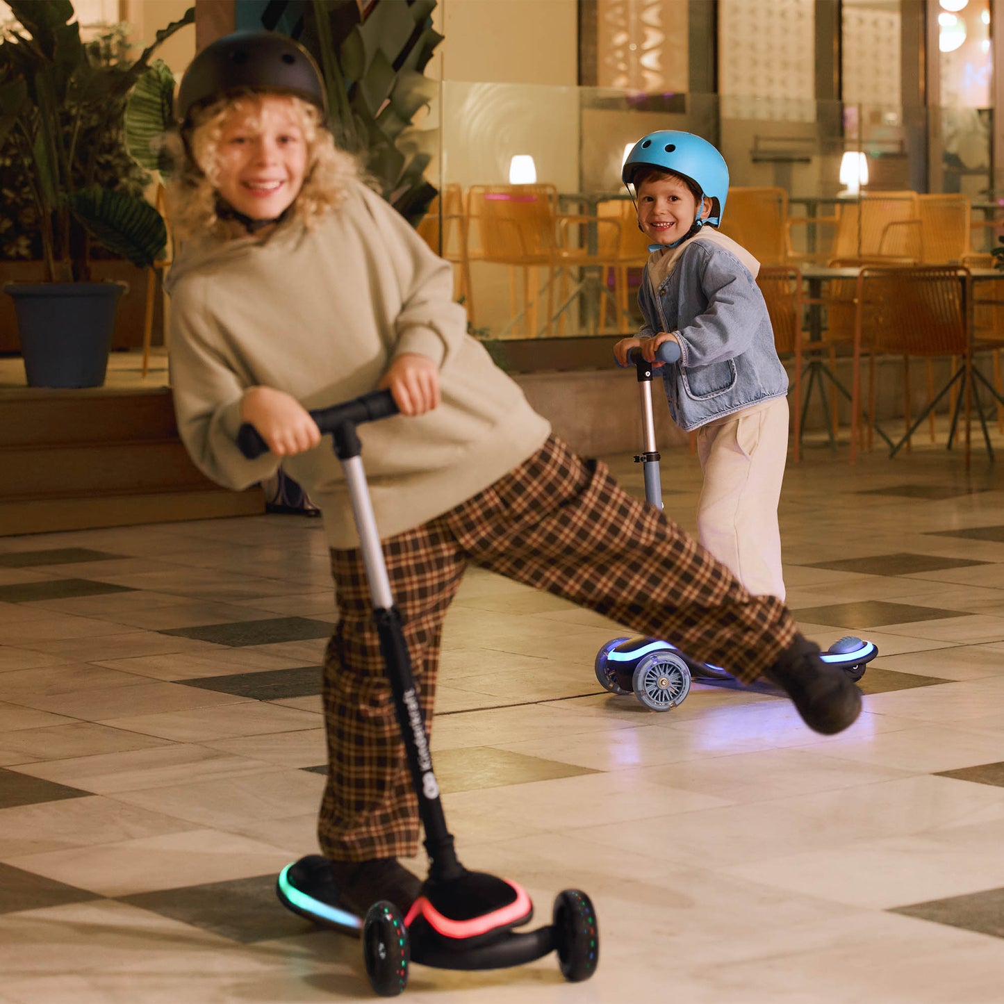 Patinete RAKET de tres ruedas LED de Kinderkraft