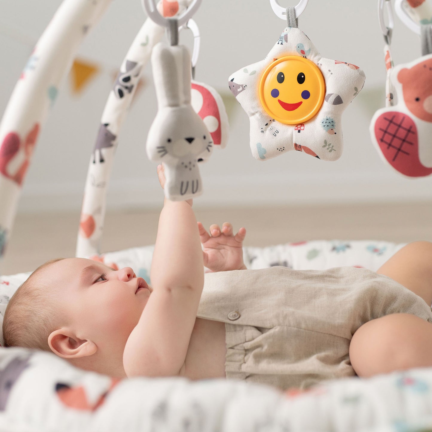 Gimnasio para bebés Multifuncional y Evolutivo con Arcos de juguetes LION de Olmitos