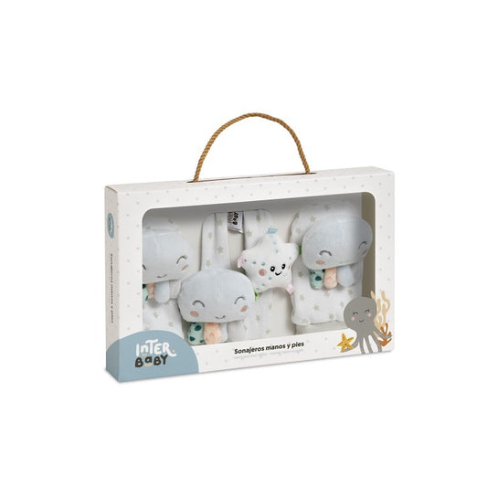 Conjunto de divertidos chocalhos de mãos e pés de animais da Interbaby