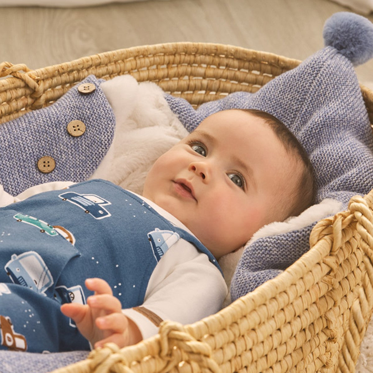 Saco tricot capazo bebé de Mayoral