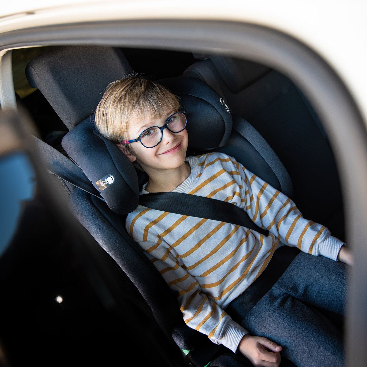 Niu – Silla de auto i-size bebé AIRON - Asiento Infantil con Base ISOFIX Integrada – Silla Universal ajustable y reclinable
