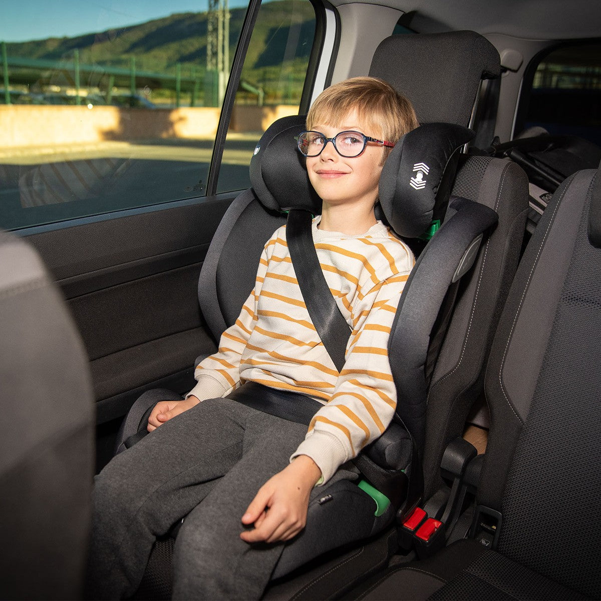 Niu – Silla de auto i-size bebé AIRON - Asiento Infantil con Base ISOFIX Integrada – Silla Universal ajustable y reclinable