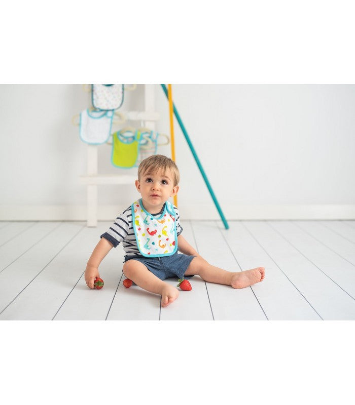 Conjunto de dez babadores de algodão macio com ajuste de velcro.