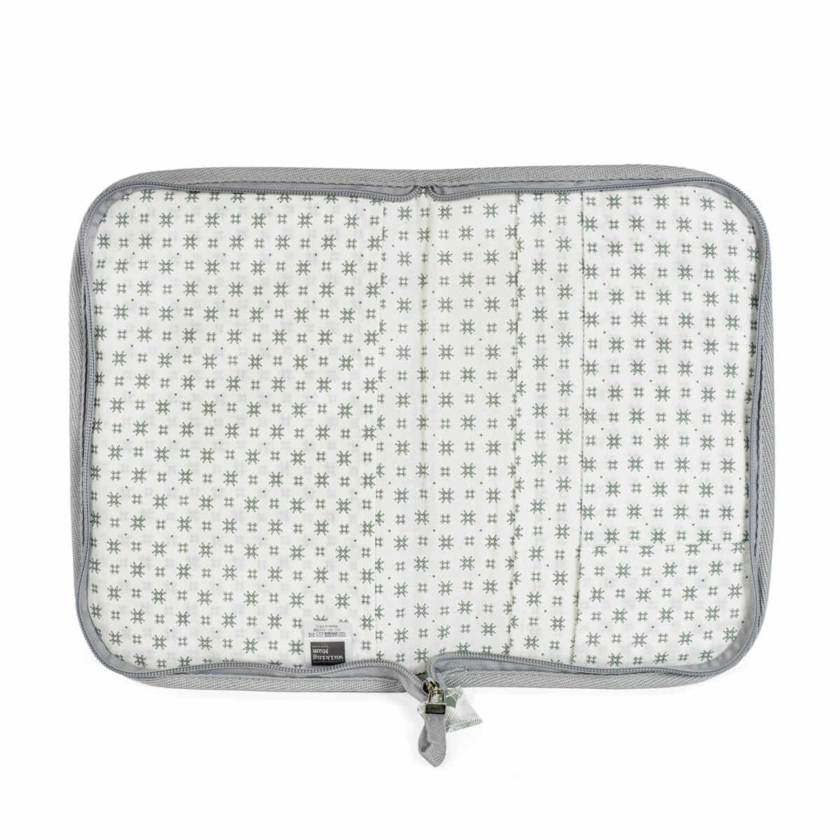 Livro de nascimento da mãe ambulante Abanik