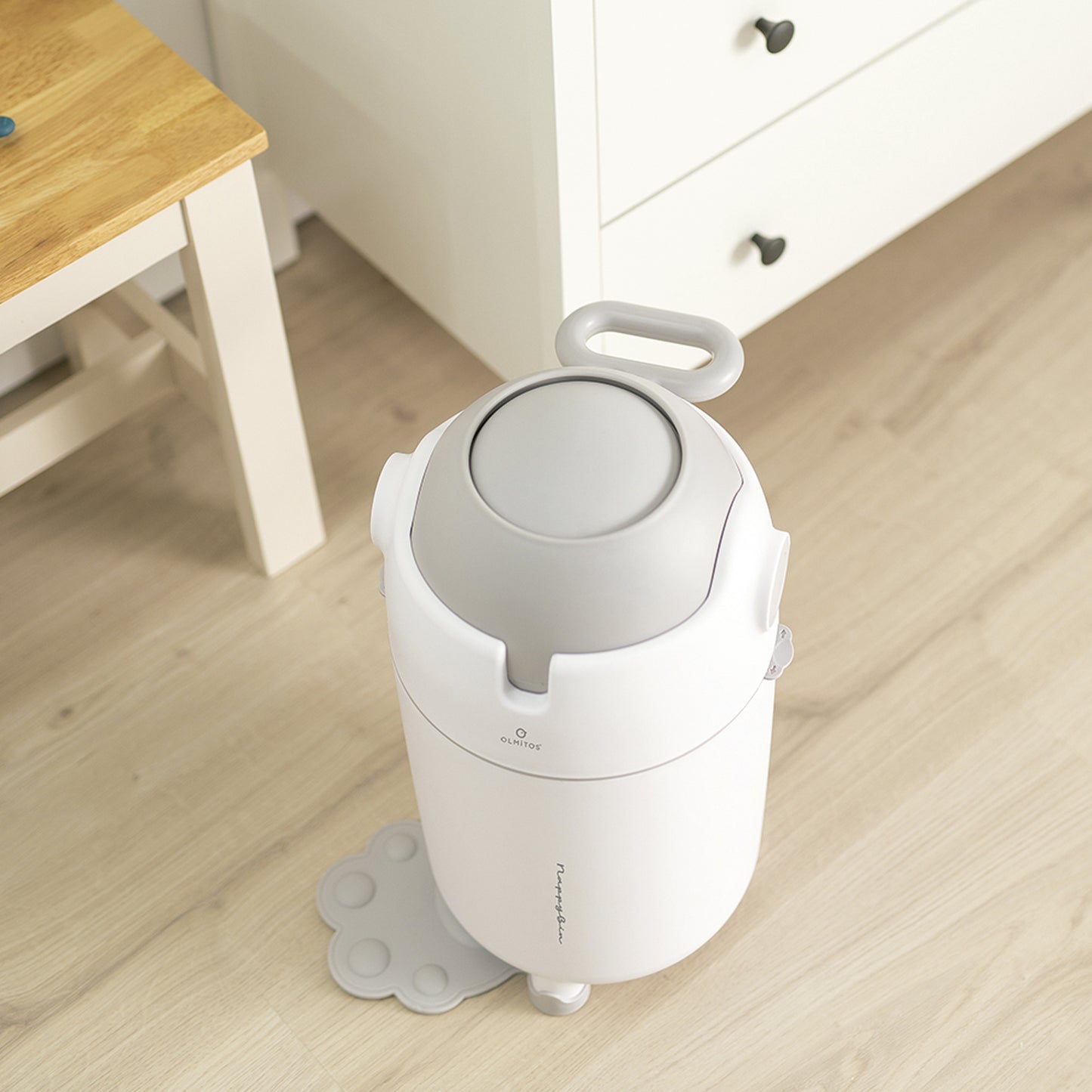 Cubo para Pañales con Sistema Antiolor NAPI de Olmitos