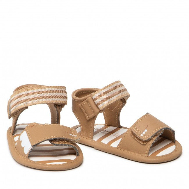 Sandalias cocodrilo niño de Mayoral