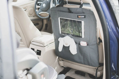 Protector de asiento delantero con bolsillo para tablet BeSafe