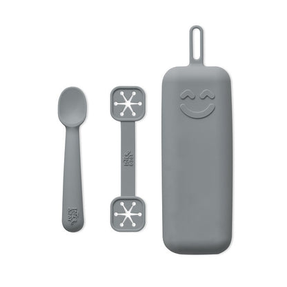 Set Portacubiertos + Cuchara y Sujeta-Baberos de Silicona de Interbaby